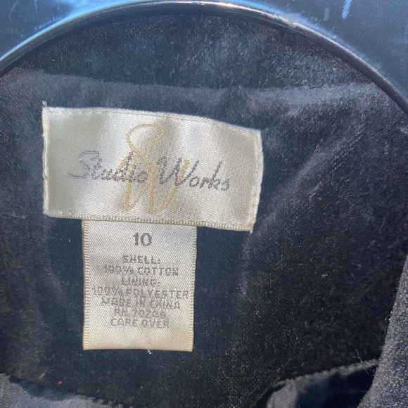 Studio works women’s faux velvet women’s blazer - Picture 7 of 12